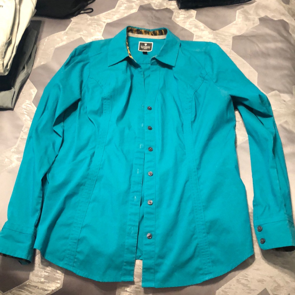 Express Essential Button Down